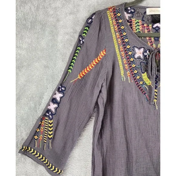 Urban Mangoz Shirt Womens Small Gray Embroidered Beaded Boho Hippie Gypsy Top - Picture 10 of 10